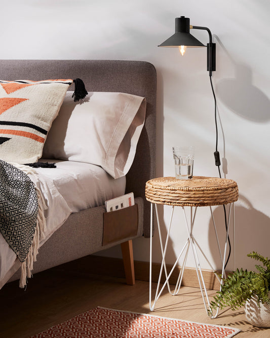 Mala zidna lampa Aria od čelika sa crnom završnom obradom