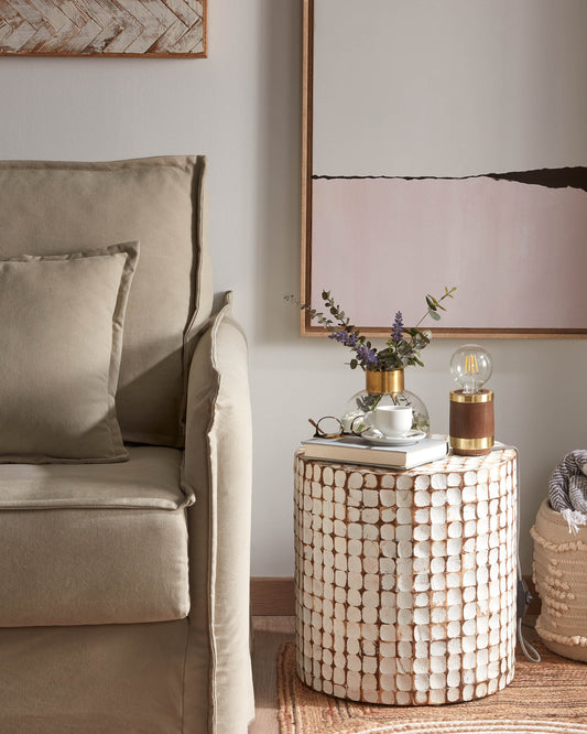 Necoco pomoćni sto od punog drveta manga i kokosovih ljuski Ø 40 cm