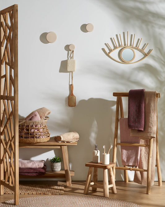 Set od 3 Nadua vešalice od punog drveta sa završnom obradom od prirodne bukve.