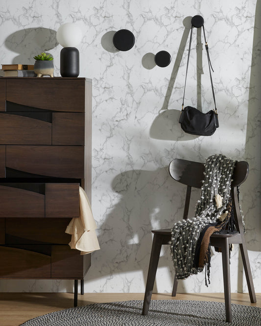 Set od 3 Nadua vešalice od punog drveta sa završnom obradom od prirodne crne bukve.