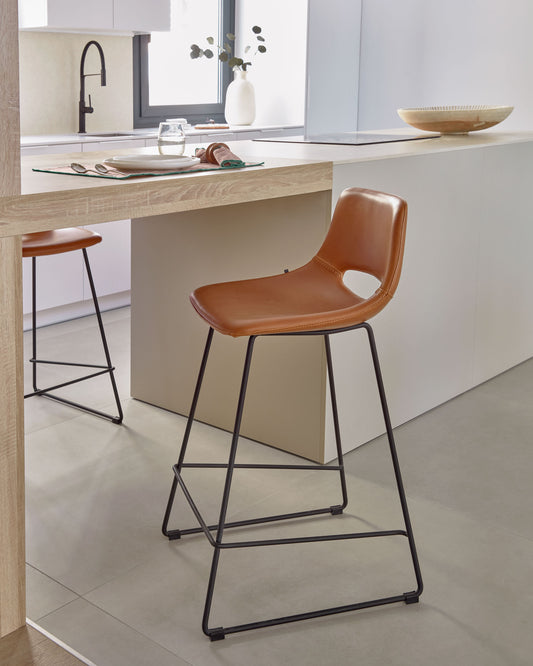 Zahara bar stool in brown polyurethane with steel and black finish height 65 cm FSC 100%