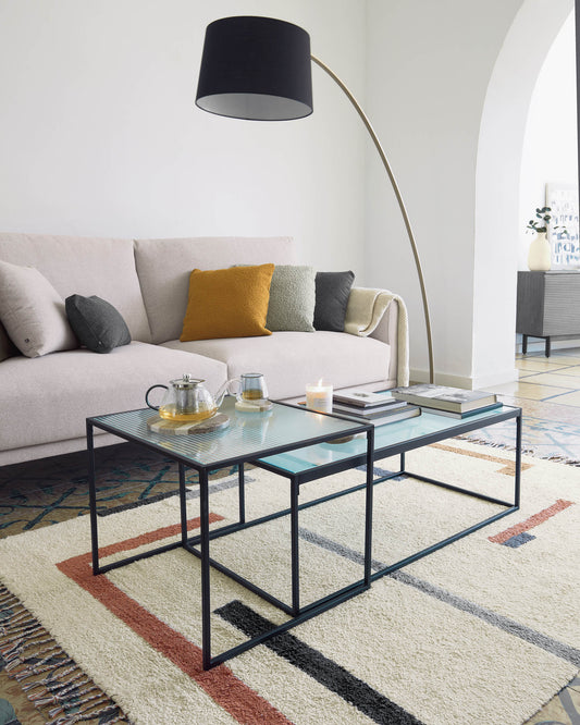 Akemi set od 2 stolića