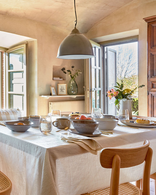 Neus plafonska lampa od metala sa sivom završnom obradom