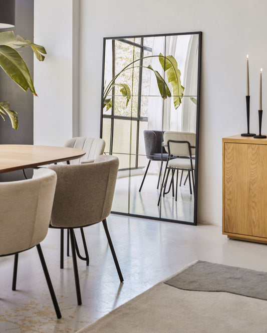 Ulrica standyng ogledalo od crnog metala 100 x 160 cm