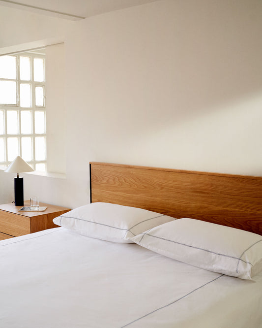 Uzglavlje od furnira od hrastovine tayana sa čeličnim nogama u obojenoj crnoj boji, 160 cm