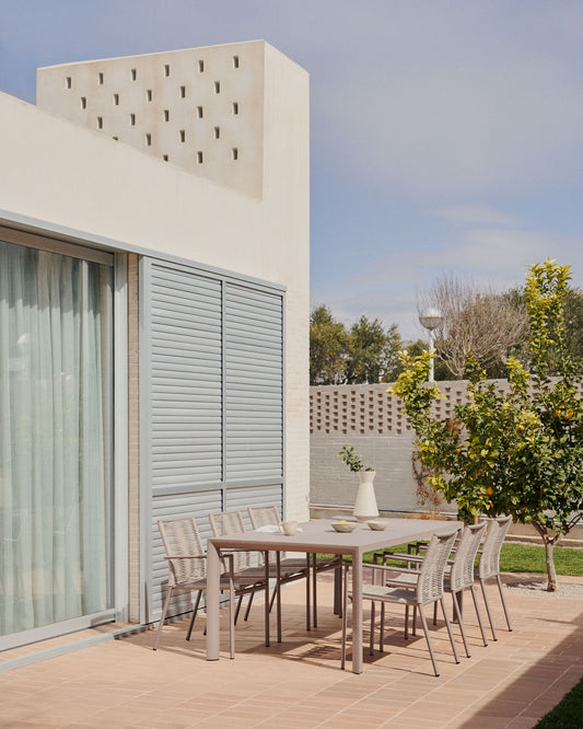 Culip aluminijumski spoljni sto u smeđoj boji premazanom prahom, 220 x 100 cm