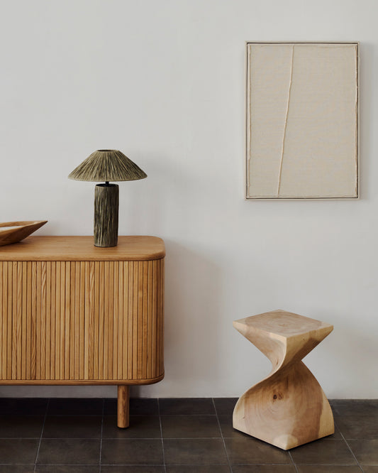 Hakon bočni sto od punog kišnog drveta, 30 x 30 cm