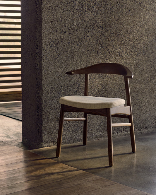 Presvlaka za stolice timons koja se može skinuti u bež ženil masivnom hrastovom drvetu od oraha FSC Mik Credit