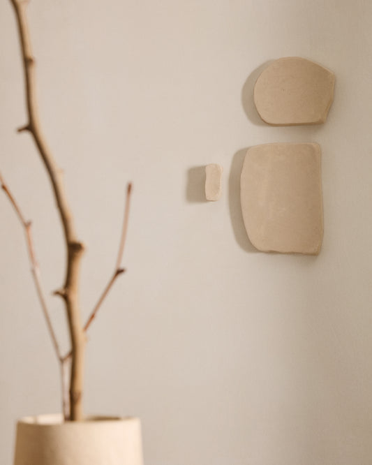 Set od 3 kvadratna zidna panela Siluna u belom papir-mašeu