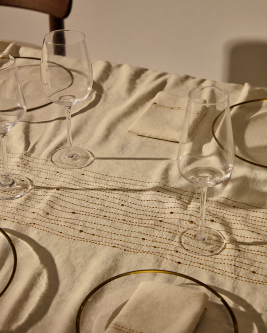 Flia beli stolnjak od lana i pamuka sa vezenim detaljem u zlatnoj lurex niti, 150 x 250 cm