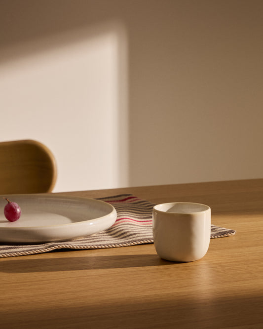 Uilo white ceramic mug