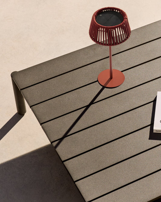 Aldet spoljna solarna stolna lampa u kablu od terakote