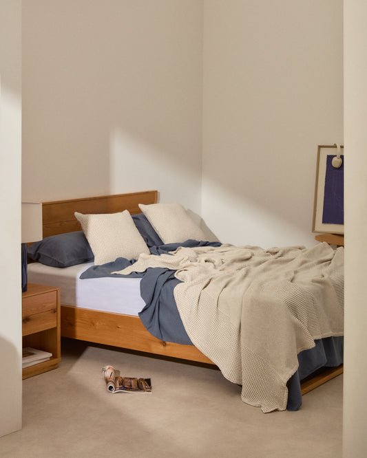 Prekrivač od 100% pamuka od žakarda na plave pruge za krevet 90/135 cm