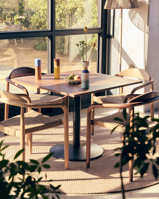 Esilda sto od melamina završne obrade oraha sa metalnom nogom u obojenoj crnoj boji, 90 x 90 x 70 cm