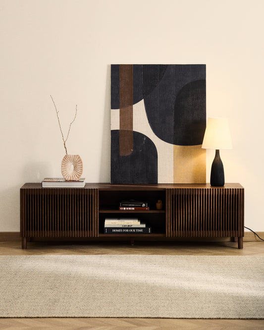 Beyla TV komoda sa 2 vrata od jasenovog furnira i masivnog jasenovog drveta, završna obrada u tonu oraha, 180 x 49.5 cm, FSC 100%