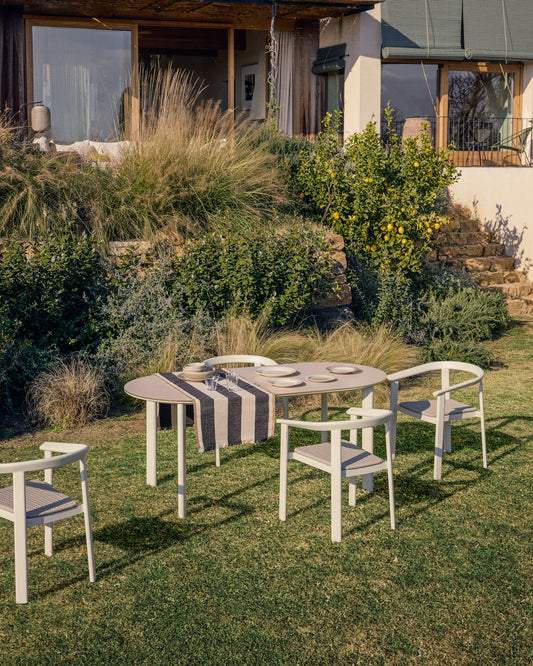 Erice oval table in aluminium and ecru tempered glass 180 x 90 cm