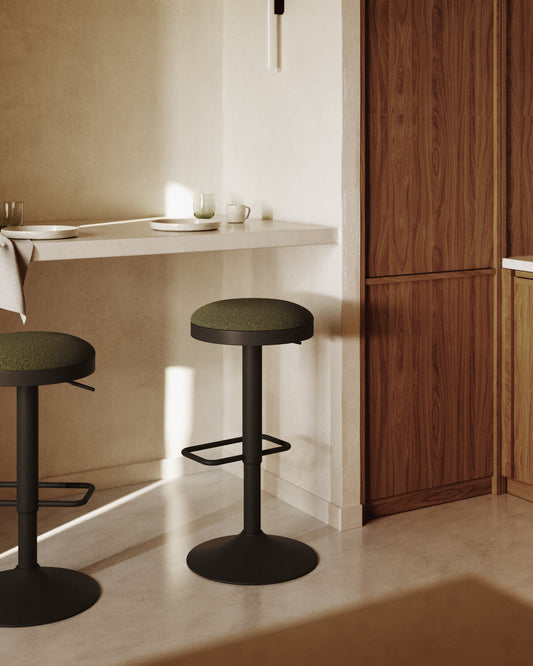 Zaib stolica od tamnozelenog ženila i mat crnog čelika visina 63-84 cm FSC 100%