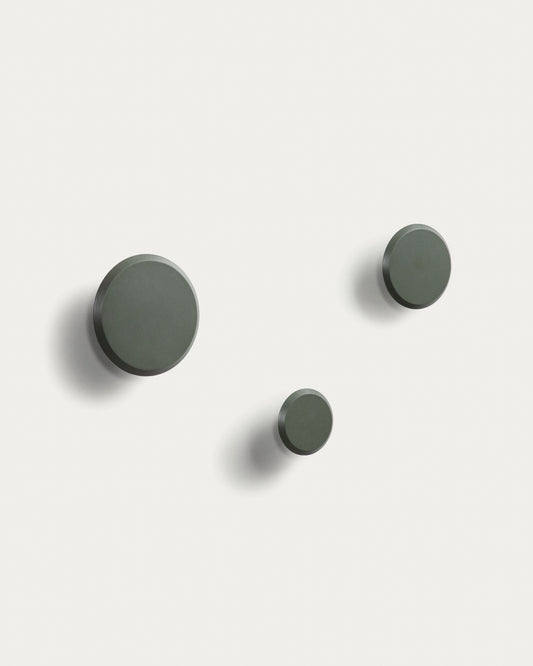 Set od 3 Nadua vešalice od punog drveta sa završnom obradom od prirodne zelene bukve.