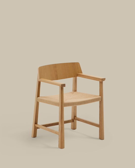 Idun chair made of FSC Mix Credit solid oak wood with natural tone finish and rope cord seat