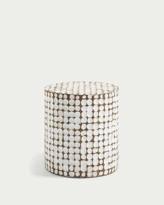 Necoco pomoćni sto od punog drveta manga i kokosovih ljuski Ø 40 cm