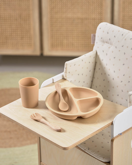 tray for the Nuun evolutionary chair made of birch veneer