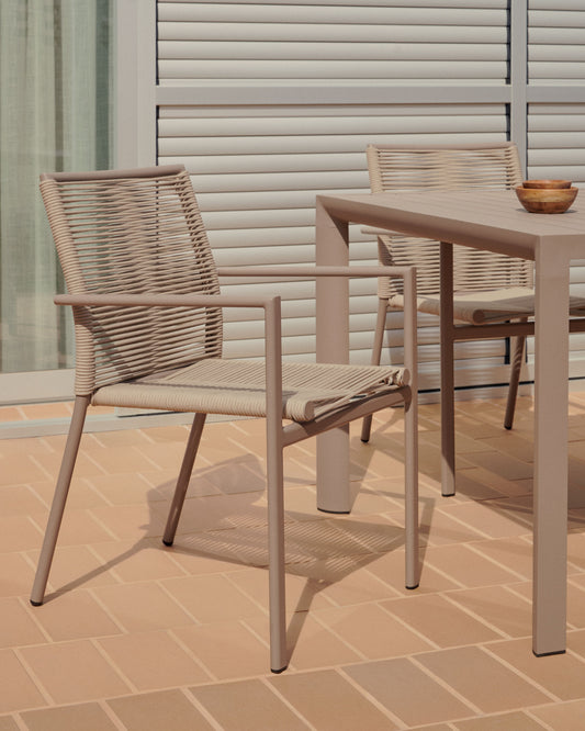 Culip stackable outdoor chair in aluminium and cord in brown