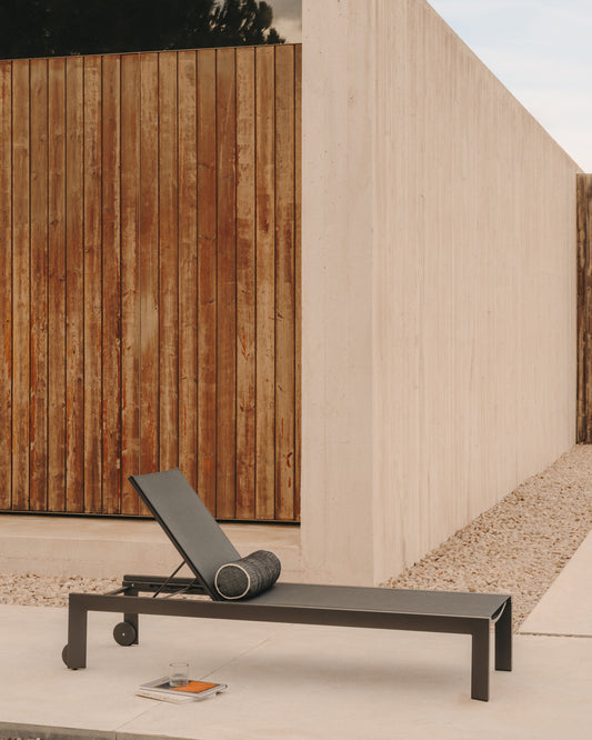 Canutells dark gray aluminum sun lounger