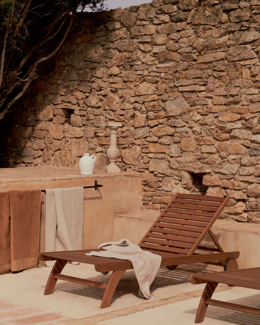 Beyla outdoor sun lounger in solid eucalyptus wood, FSC 100%