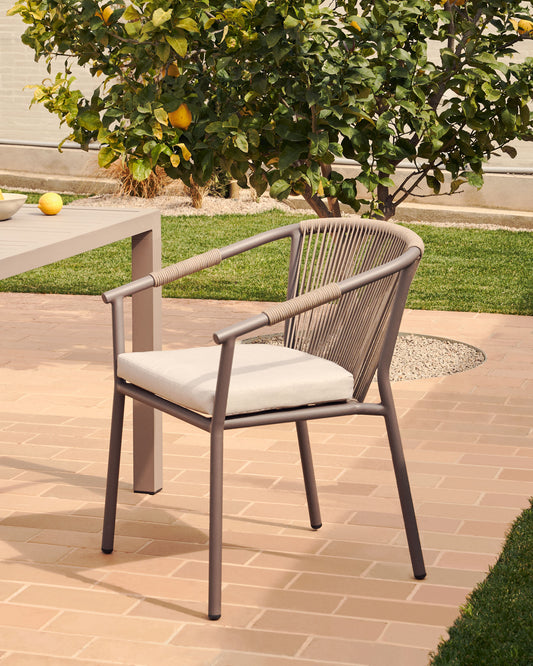 Xelida stackable outdoor chair in aluminium and brown cord