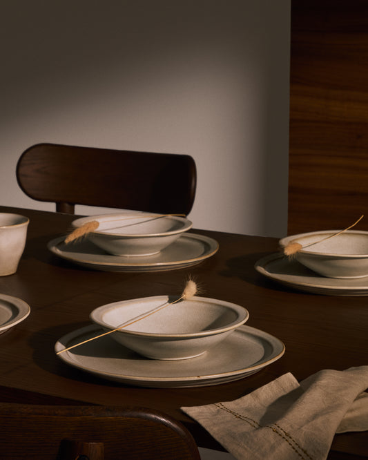 White ceramic Coval flat plate