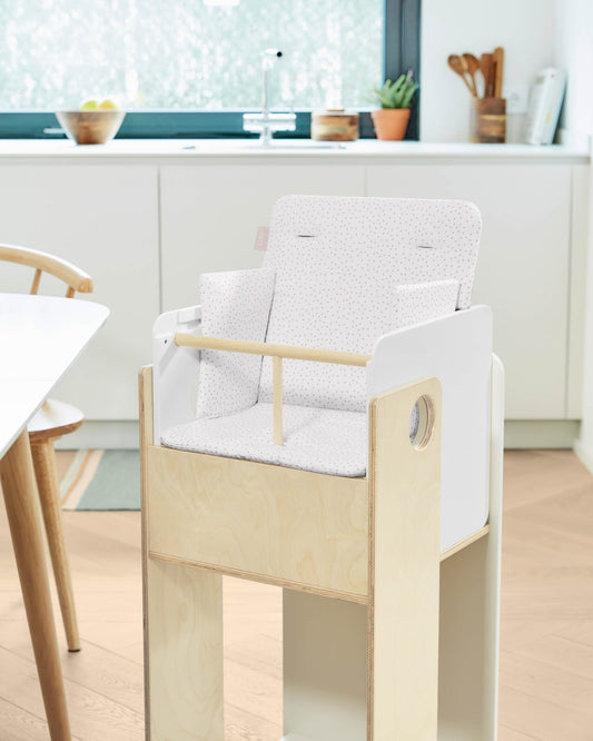 100% Organic Cotton (GOtS) Nuun Pink Polka Dot High Chair Cushion