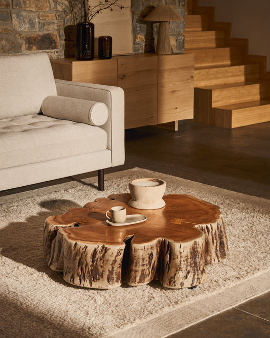 Tavine coffee table in solid acacia with bleached finish and wheels Ø85 cm