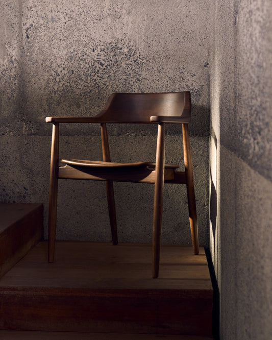 Fondes chair in solid oak with a walnut finish FSC Mix Credit