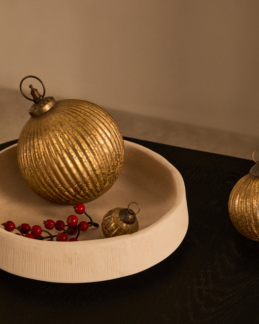 Elur set of 2 medium-sized Christmas balls made of recycled glass in golden color, Ø 10 cm