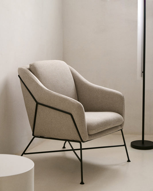 Brida armchair in beige and steel legs with black finish