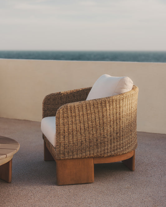 Xoriguer armchair made of synthetic rattan and solid eucalyptus wood FSC 100%