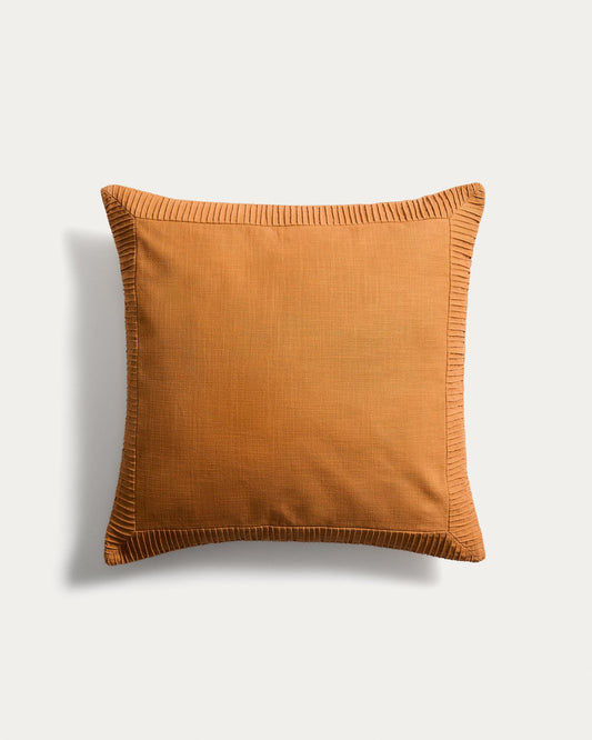 Cushion cover Luadia made of cotton with a pleated detail in orange color 50 x 50 cm