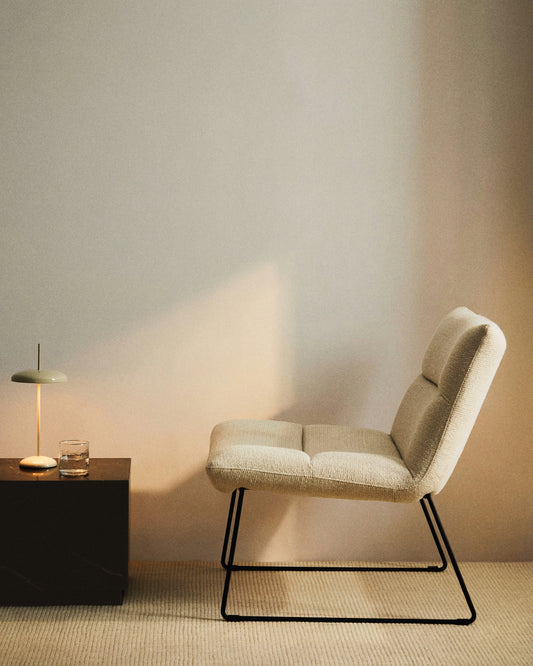 Asen beige chenille armchair with black steel legs FSC 100%