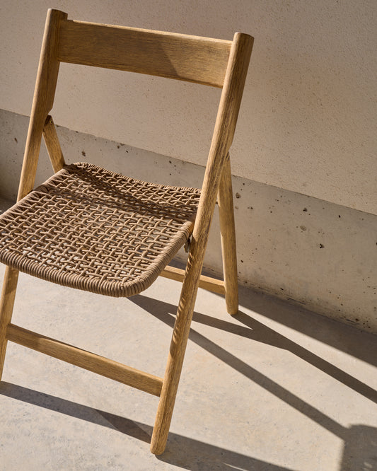 Dandara folding chair made of solid acacia wood with steel construction and beige cord FSC 100%