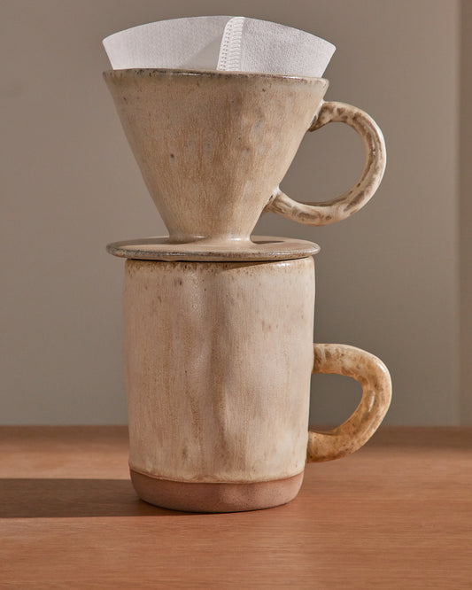 Zunel beige ceramic coffee mug with drip set