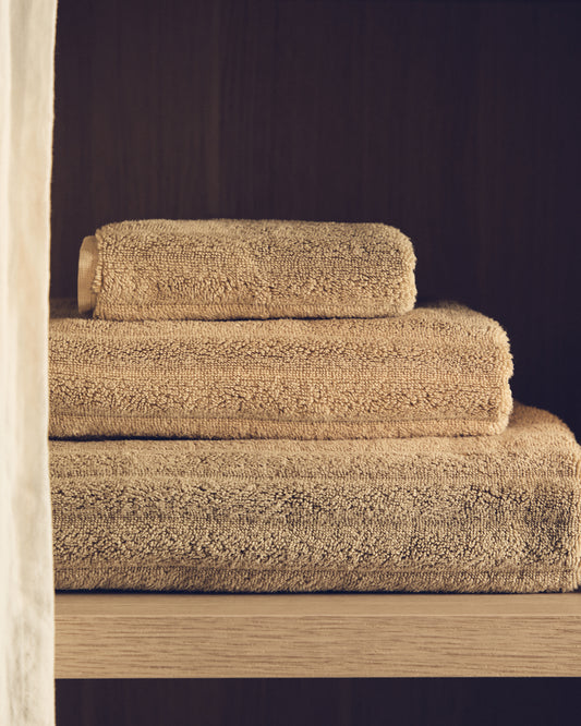 Navira 100% cotton light green bath towel 70 x 140cm