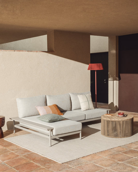 Trosedna sofa Vathi od aluminijuma sa levom ležaljkom, boja topo, 250 x 159 cm.