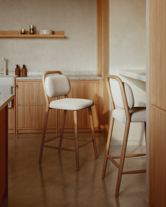 Helda chair made of beige chenille and solid oak wood FSC Mix Credit 65 cm