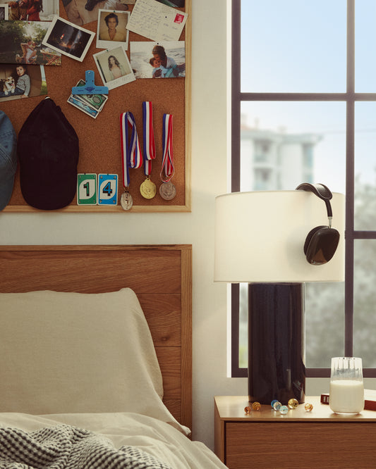 Alguema oak veneer bed with natural finish for mattress 90 x 190 cm