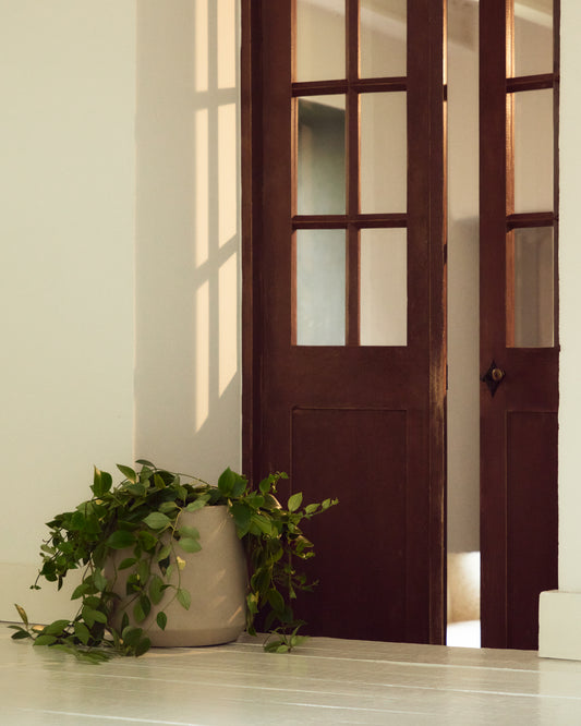 Calun beige cement planter Ø 32cm