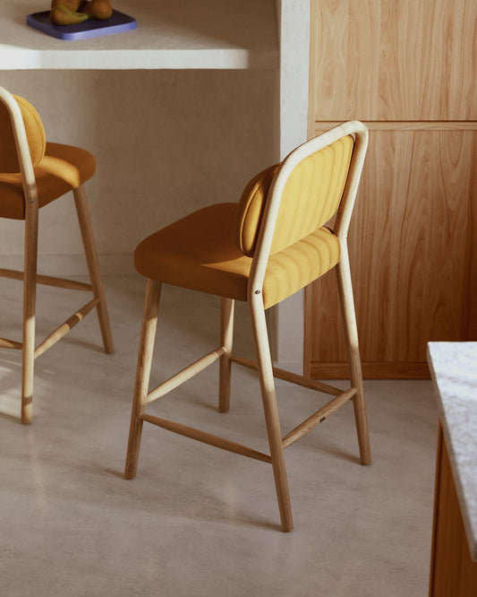 Helda chair made of mustard chenille and solid oak wood FSC Mix Credit 65 cm