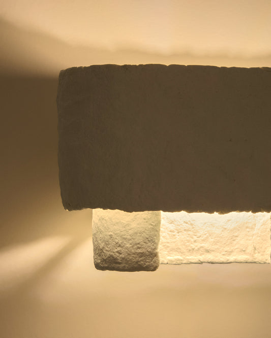 Zidna lampa Bedala od bijelog papir-mašea