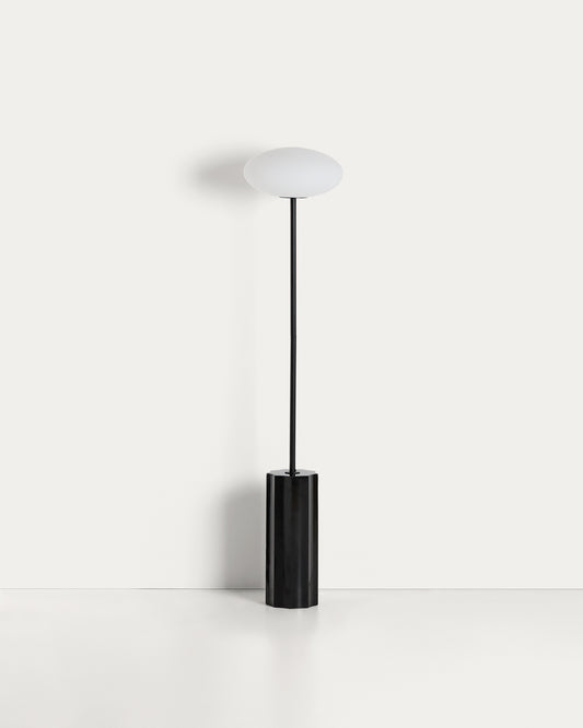 Idela podna lampa od dimljenog stakla i crnog mermera