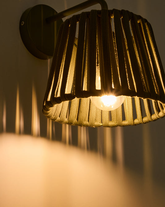 Zidna lampa za spoljašnje prostore Aldet od ravnog kanapa i metala, boja zelena