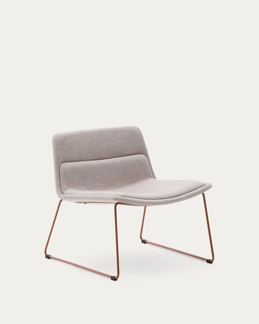 Zahara bež fotelja sa čeličnim nogama i FSC 100% terakota završnom obradom